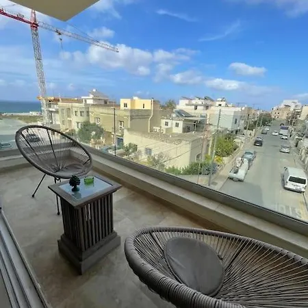 3-beds, 2-bath Seaside * ペンブローク